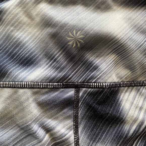 Athleta High Rise Alpine Chaturanga Tight Small - Picture 4 of 9